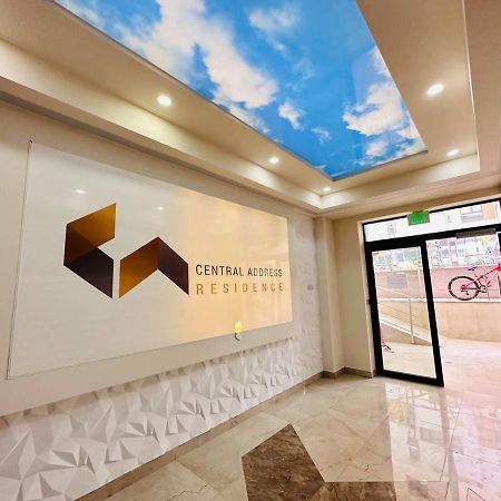 Happy Studio By Rh Living Bukares Bagian luar foto