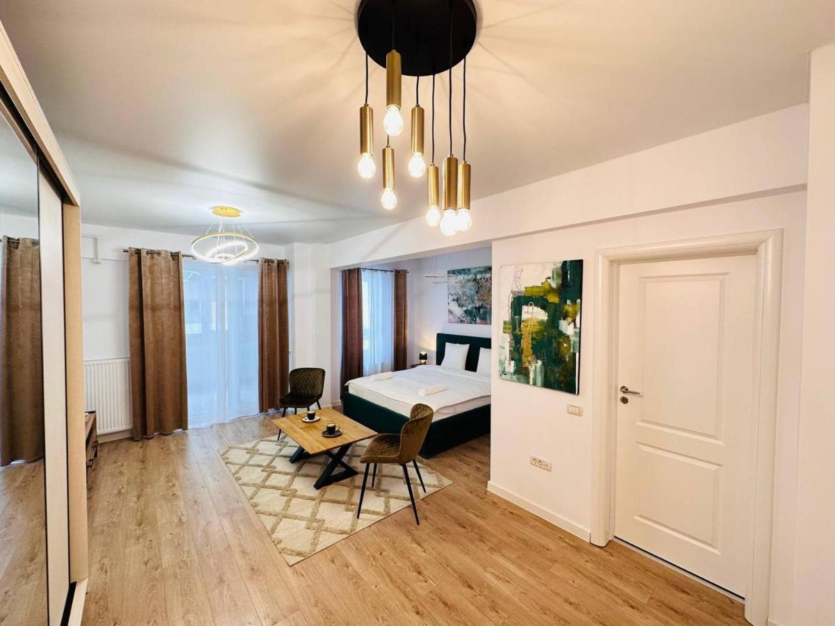 Happy Studio By Rh Living Bukares Bagian luar foto